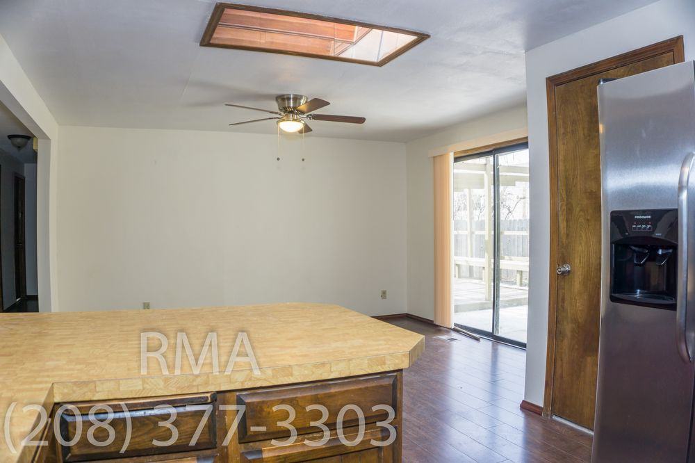 6627 E Glacier Dr - Photo 3 of 12