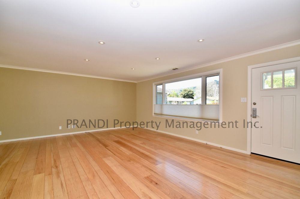 19 Seminole Ave - Photo 3 of 27