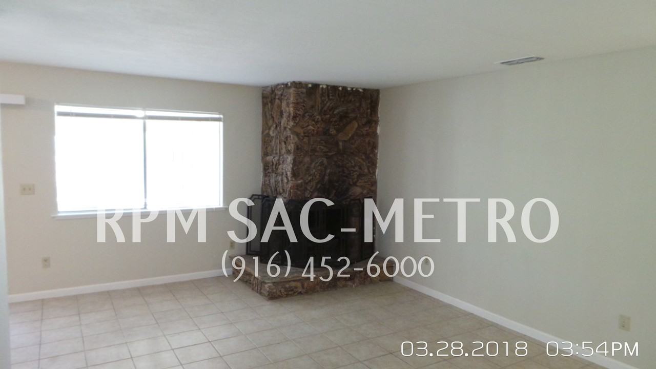 7665 Rock Creek Way - Photo 2 of 3