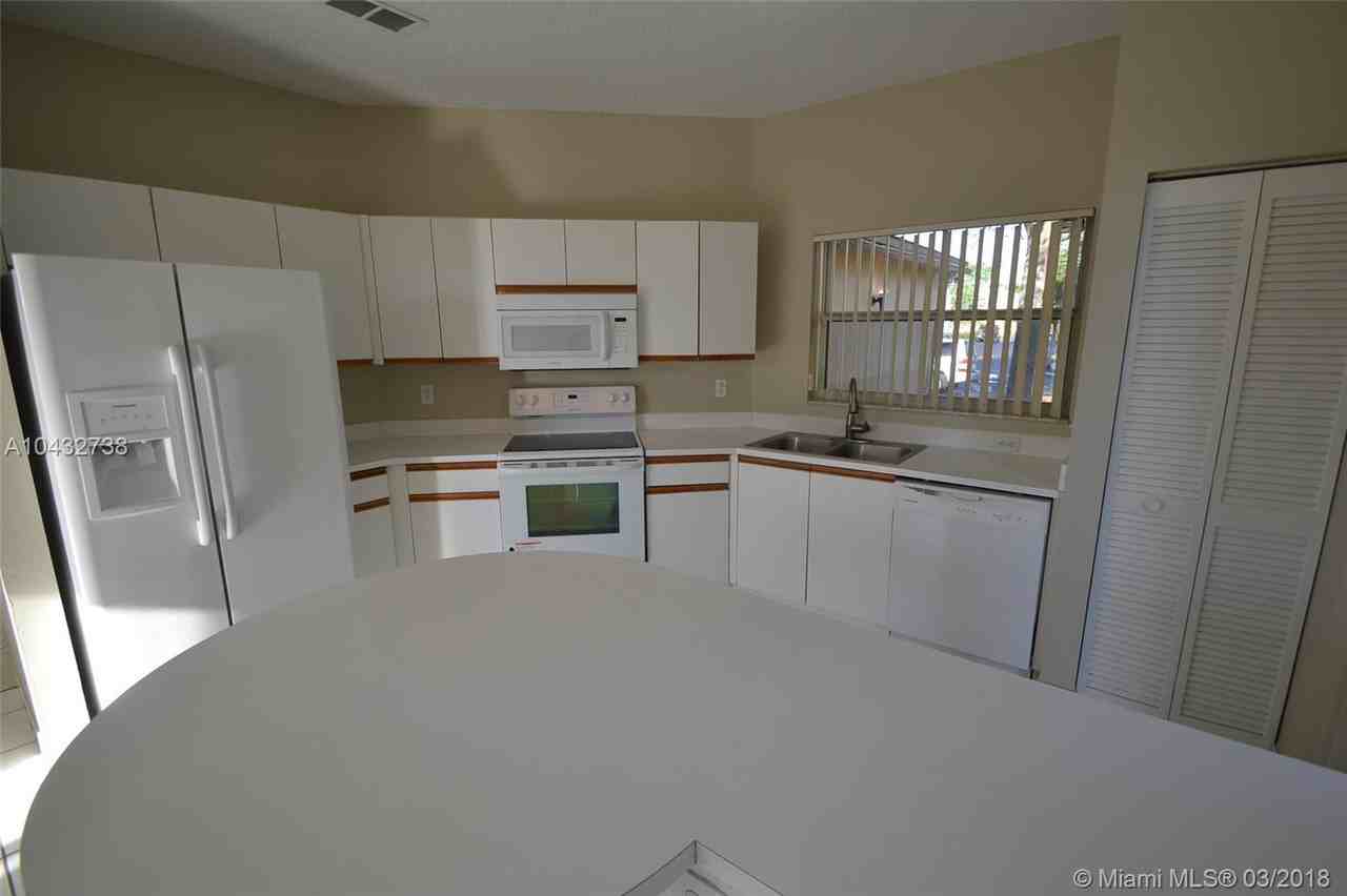 150 Northwest 207th Way - Photo 2 of 9