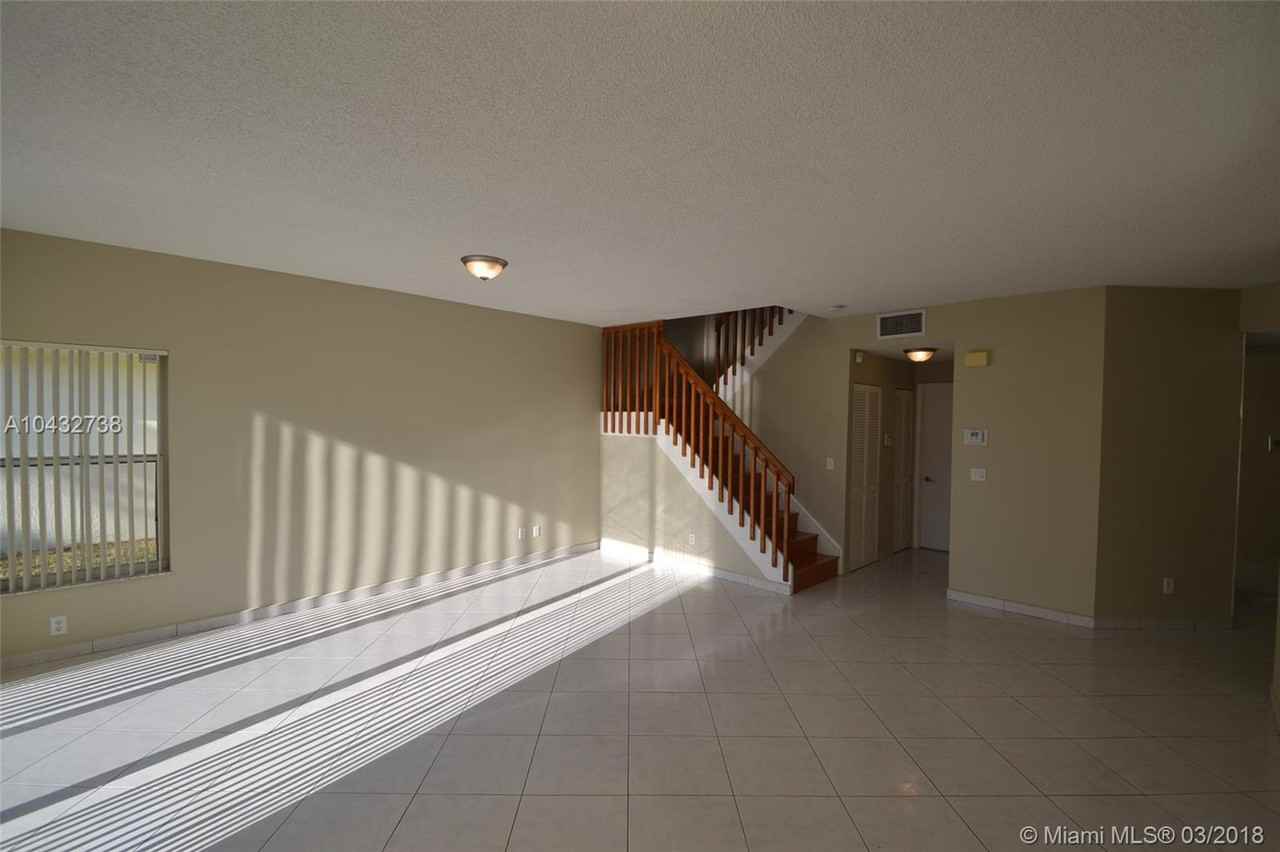 150 Northwest 207th Way - Photo 3 of 9