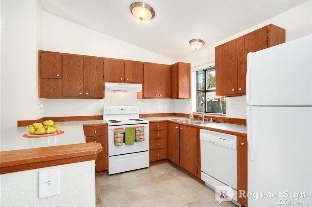 13104 58th Dr SE - Photo 2 of 5