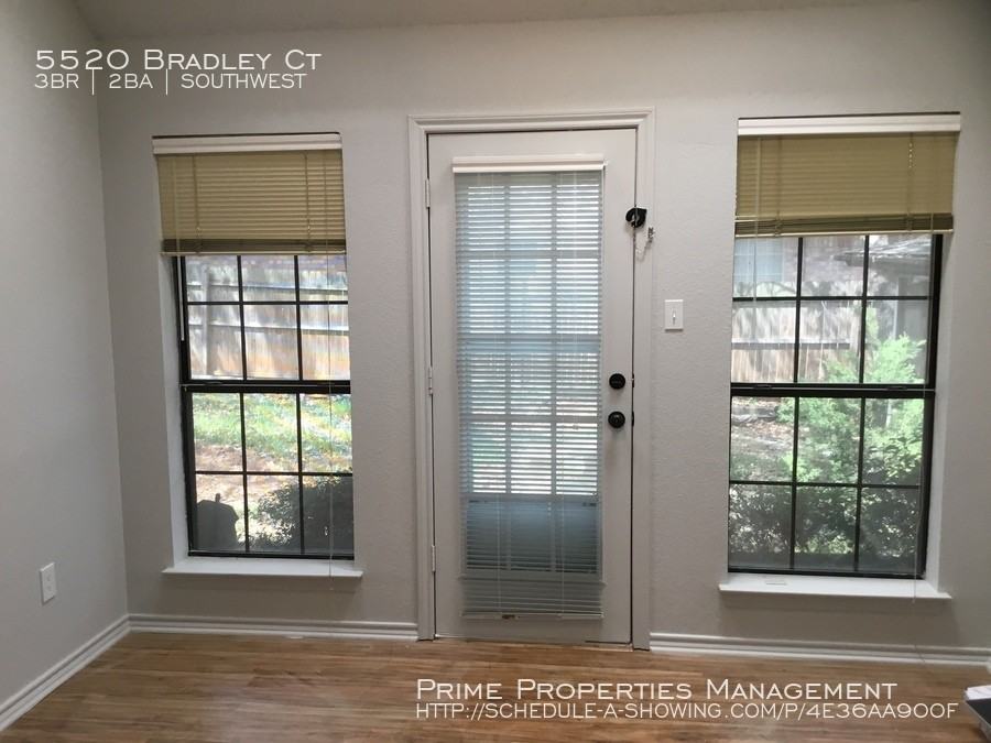5520 Bradley Ct - Photo 3 of 31