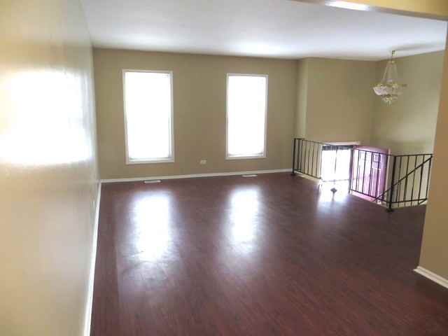 789 Meade Ln - Photo 3 of 13