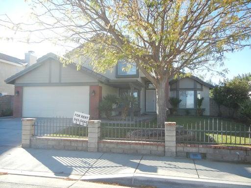 2116 E Nugent St - Photo 2 of 9