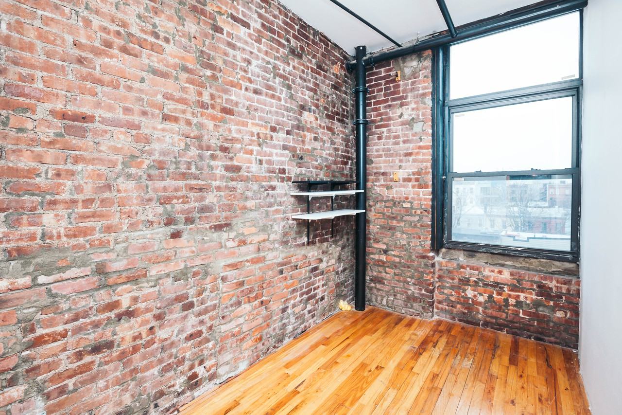 27 Arion Place #23OX