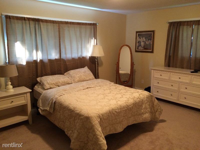 1545 S Willemore Ave - Photo 2 of 6