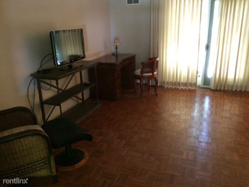 1545 S Willemore Ave - Photo 3 of 6