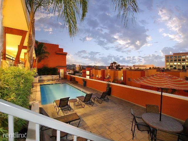 Living at NoHo - Photo 2 of 22