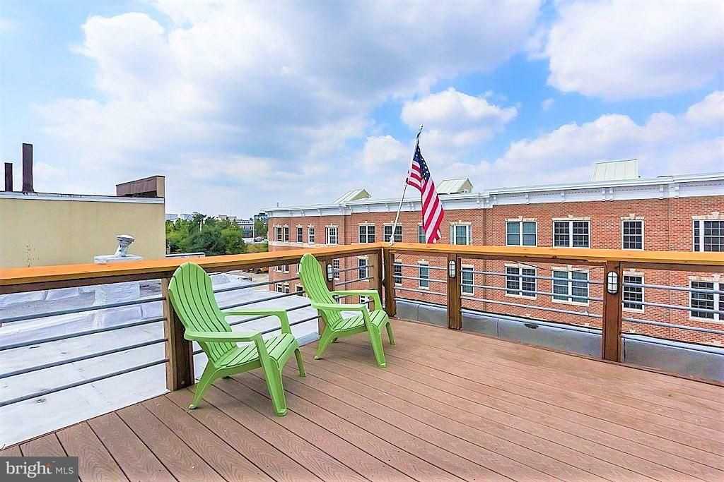 1401 Lowman Street - Photo 3 of 14