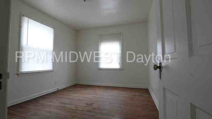 4428 Greenwich Village Ave - Photo 2 of 10