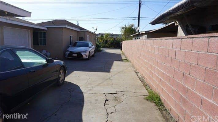 17834 Coke Ave - Photo 3 of 8