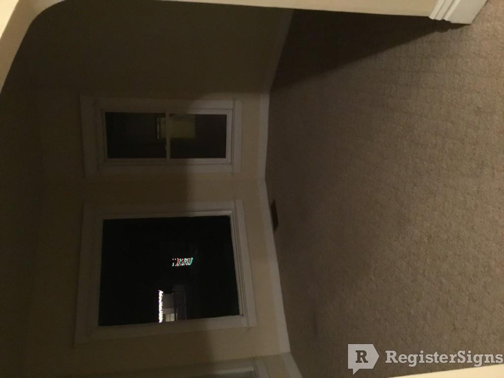 305 8th Ave - Photo 2 of 8