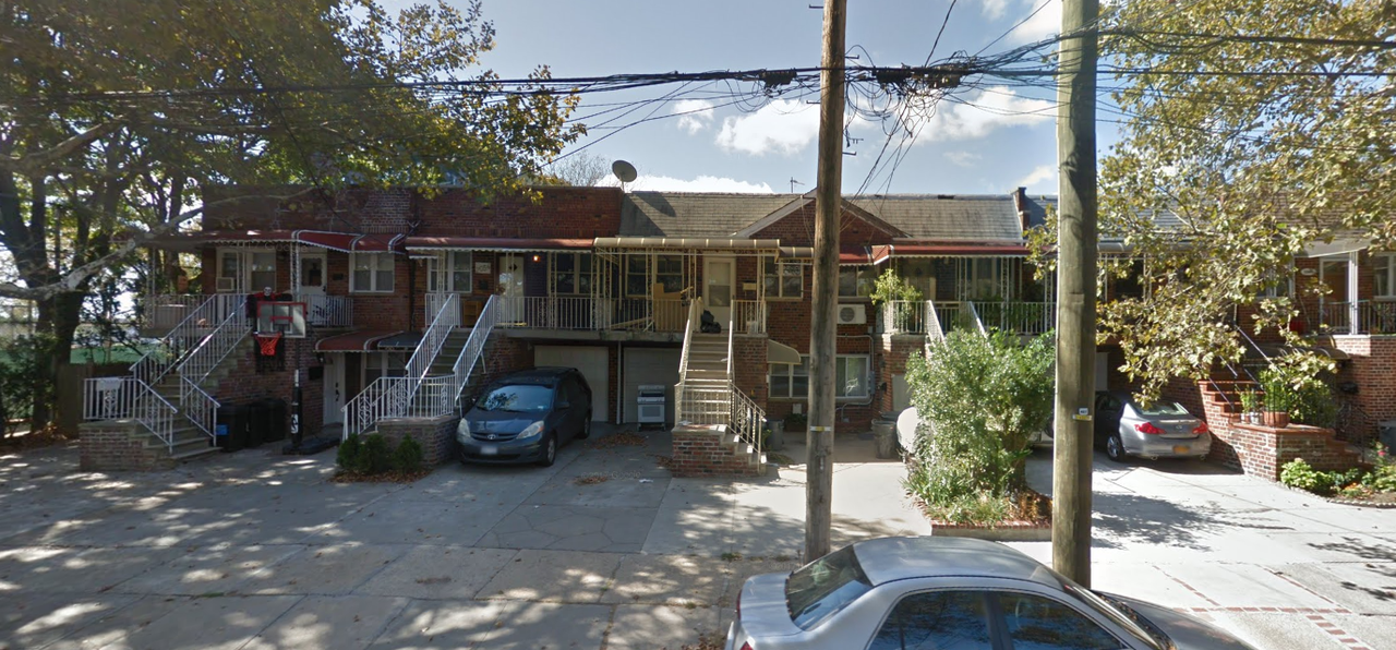 2052 E 60th St - Photo 2 of 6