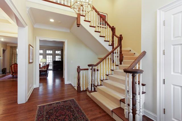 1555 W Broadland Ln - Photo 3 of 20