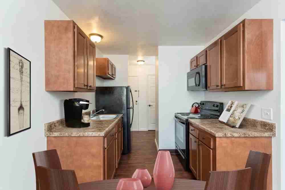 Wedgewood West Apartments - Photo 3 of 11