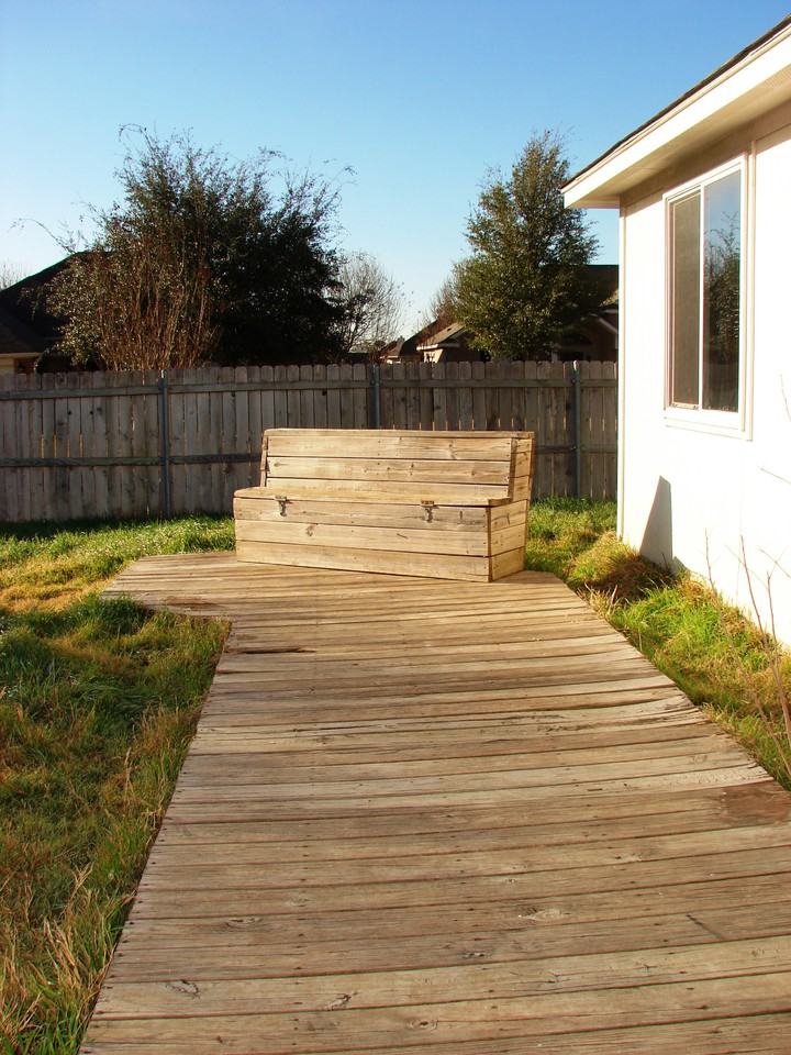 1009 Woodhollow Dr - Photo 2 of 16
