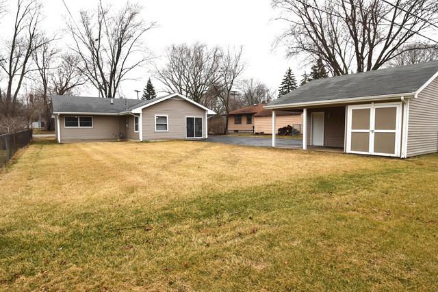 18161 W Valley Dr - Photo 3 of 32