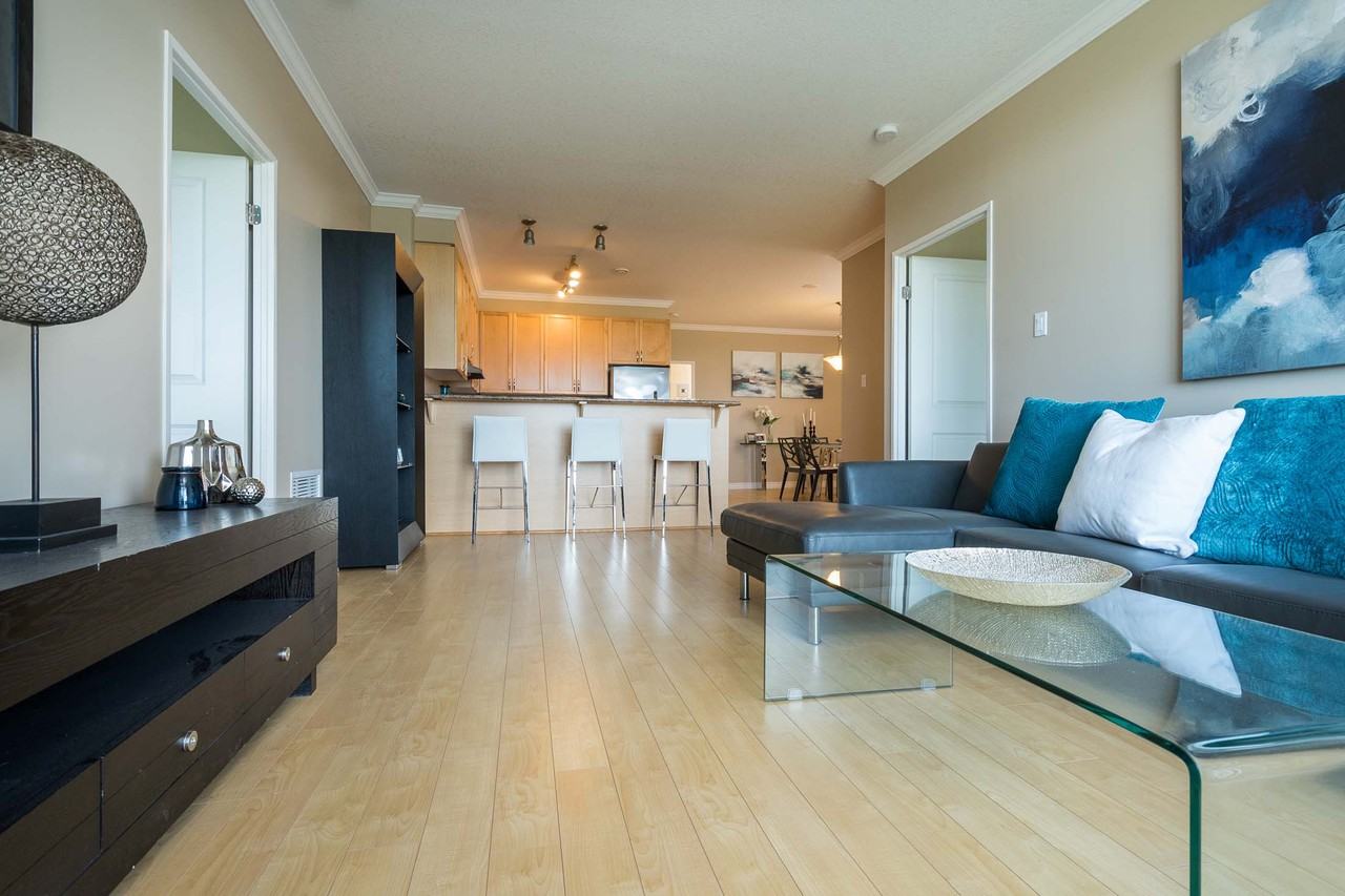 500 Ridout Street North - Photo 2 of 9