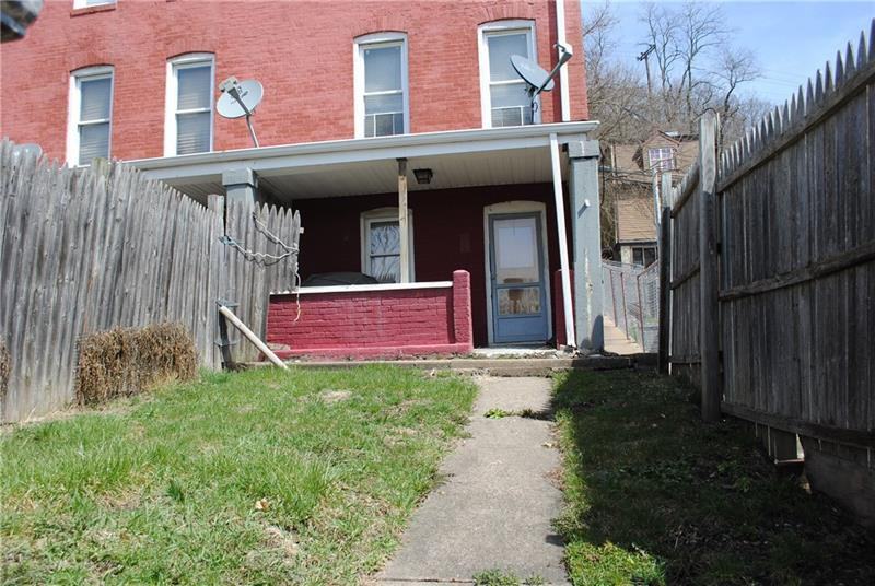 1938 Noble St - Photo 2 of 18