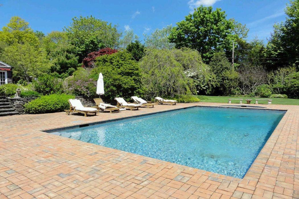 773 Ocean Rd - Photo 3 of 12