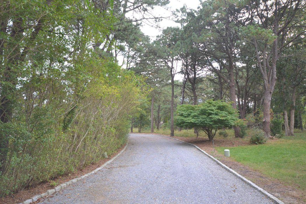 288 Old Montauk Hwy - Photo 2 of 25