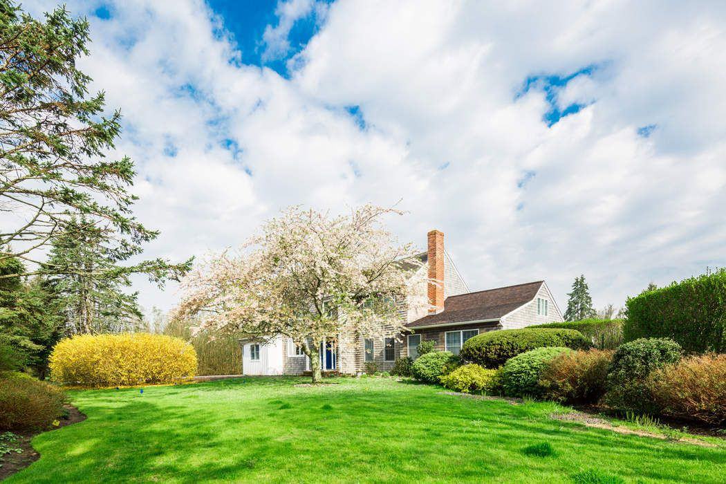 588 Pauls Ln - Photo 2 of 21