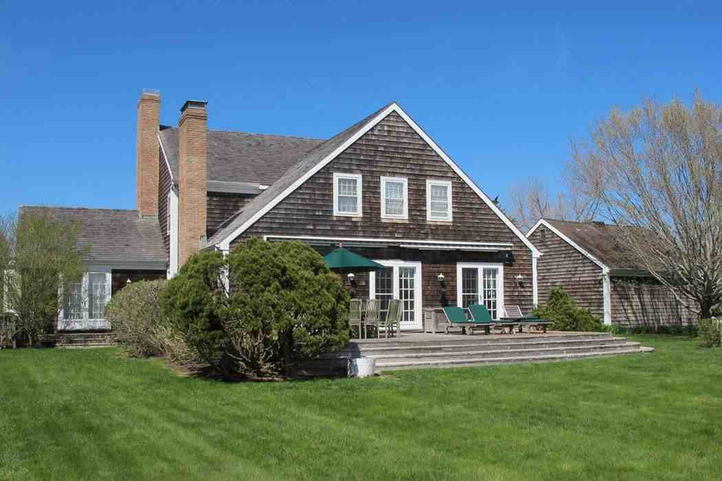 571 Pauls Ln - Photo 2 of 17