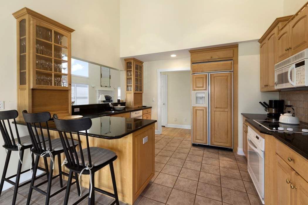 653 Halsey Lane - Photo 3 of 10