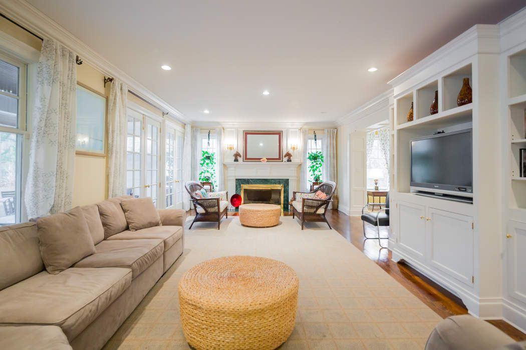 10 Georgica Woods Ln - Photo 3 of 15