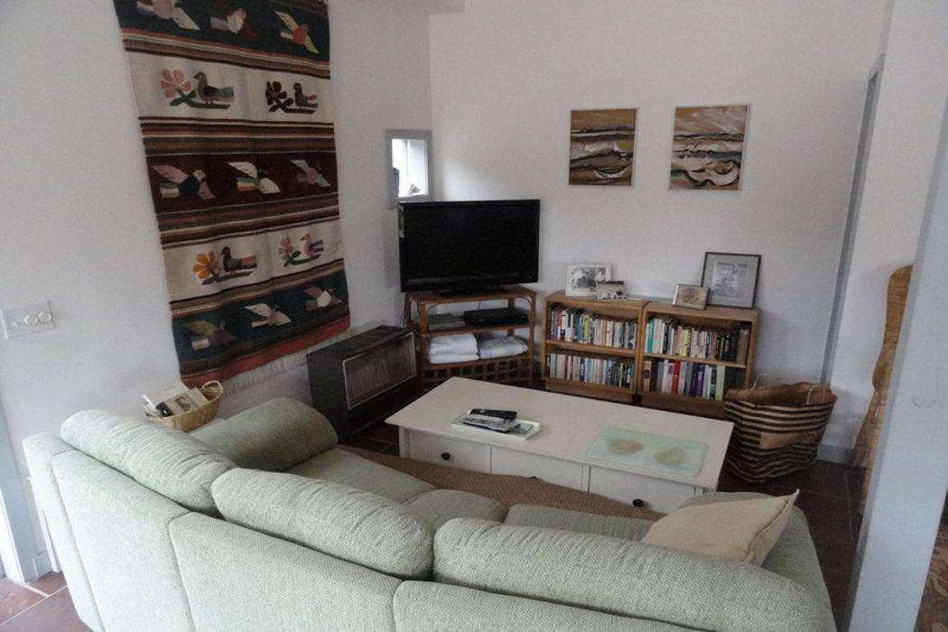 84 Wyandanch Ln - Photo 3 of 9