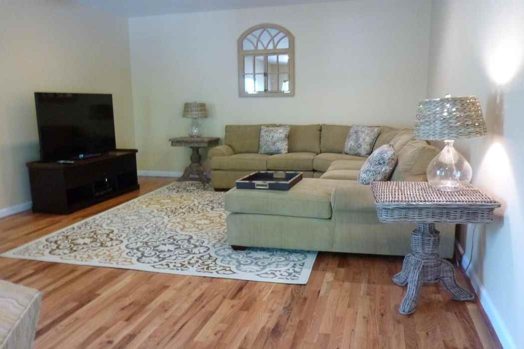 3 Hampton Ct - Photo 2 of 8