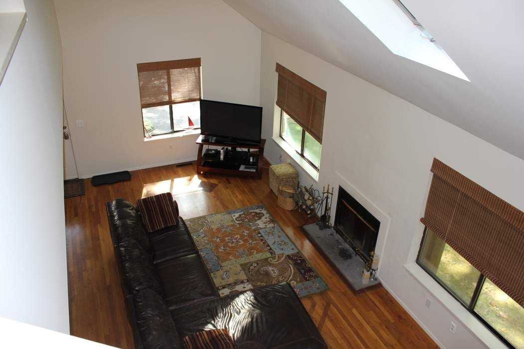 3 Boatsteerers Ct N - Photo 2 of 6