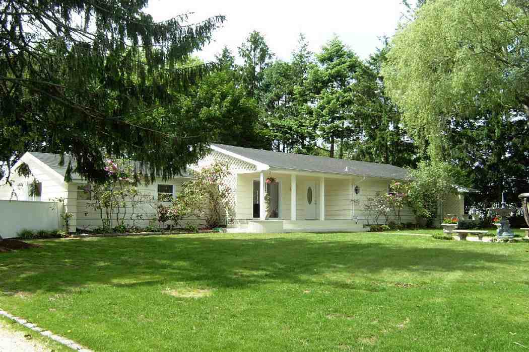 295 Tuckahoe Rd - Photo 3 of 6