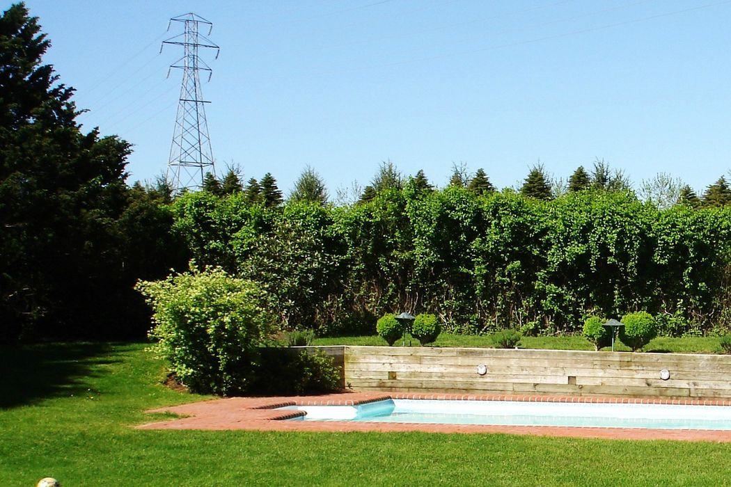 411 N Main St - Photo 2 of 5