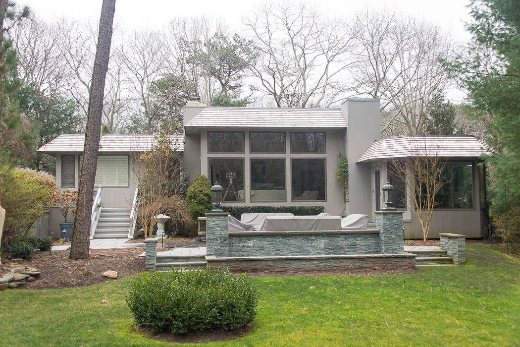 73 Wainscott Stone Road - Photo 2 of 25