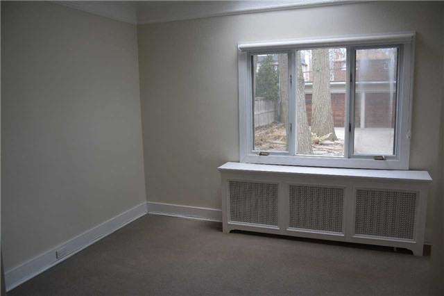 31 Wells Hill Avenue - Photo 3 of 4