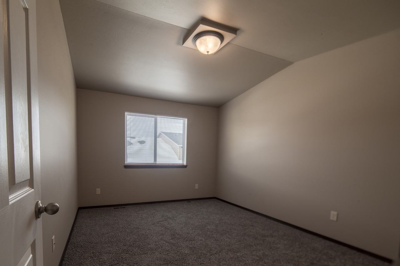 West 26th St. Commons - Photo 3 of 9