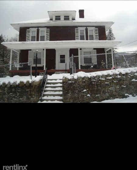 1131 Virginia Ave NW - Photo 2 of 9