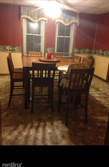 1131 Virginia Ave NW - Photo 3 of 9