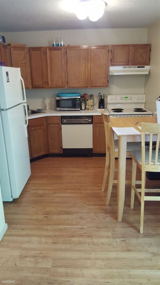 1 Dorchester Dr - Photo 2 of 4