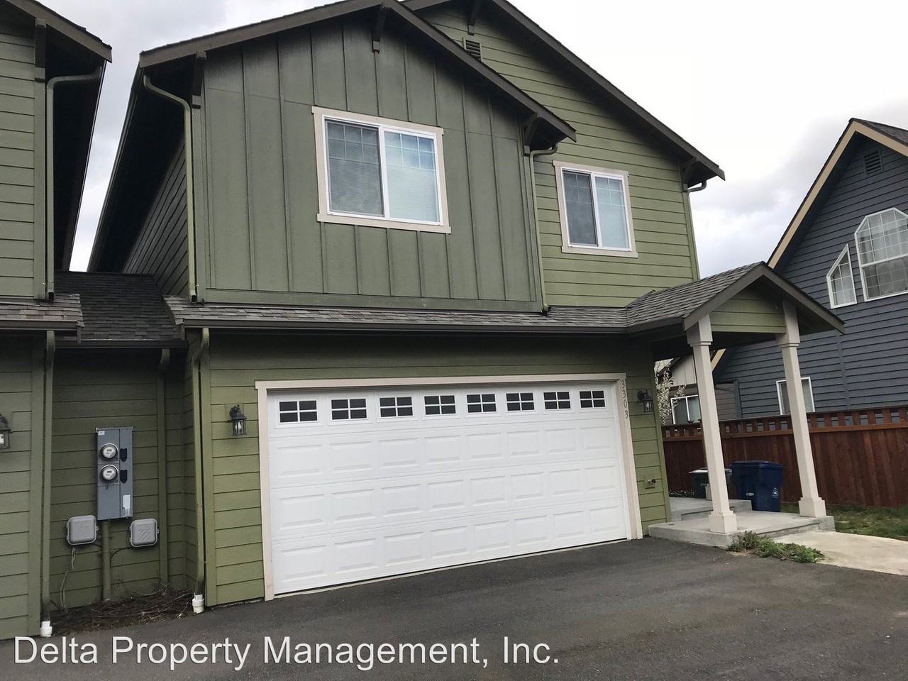 3301/3303 182nd ST - Photo 2 of 8