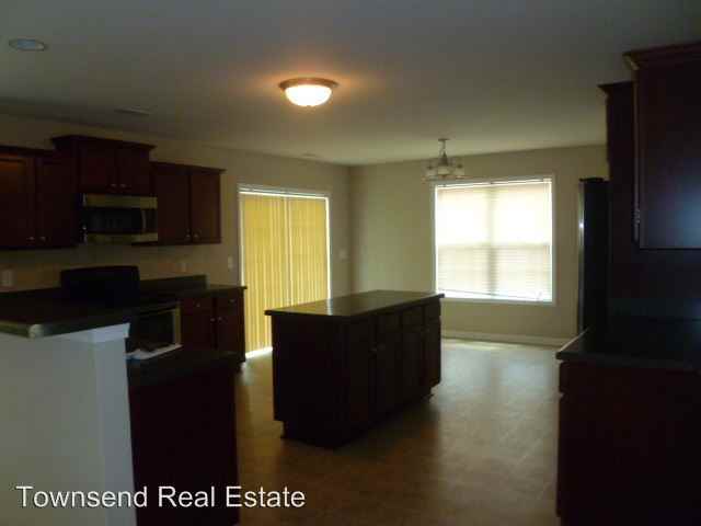 2041 Gray Goose Loop - Photo 3 of 10