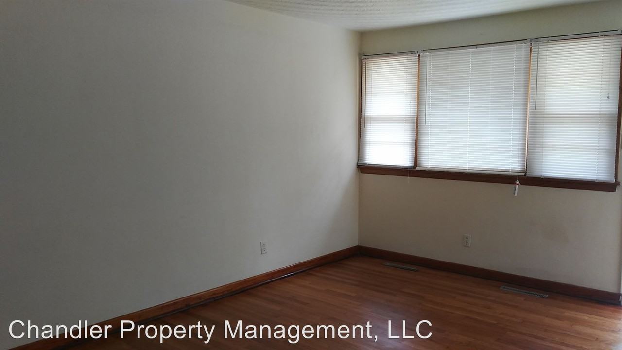 1216 Eagle Ave - Photo 3 of 12