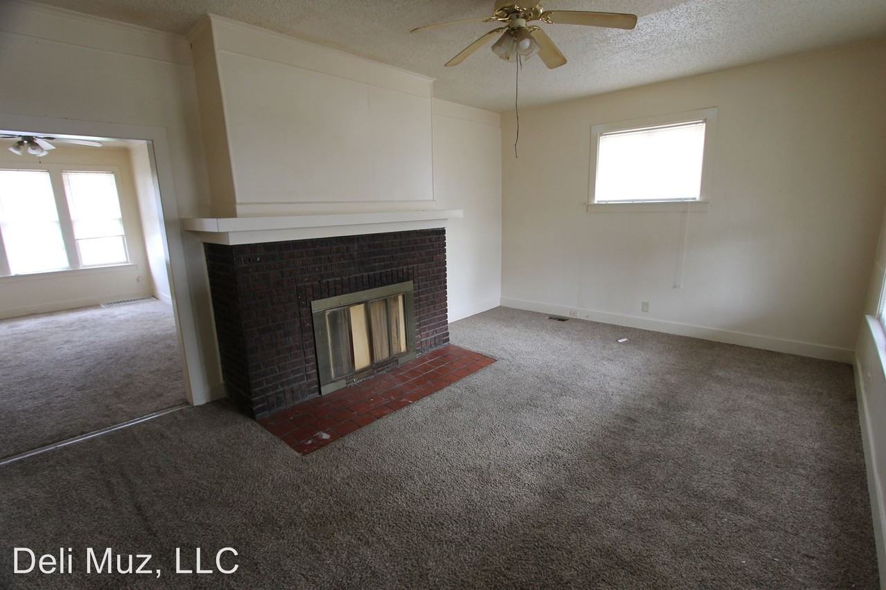 1024 Jefferson Ave - Photo 2 of 17