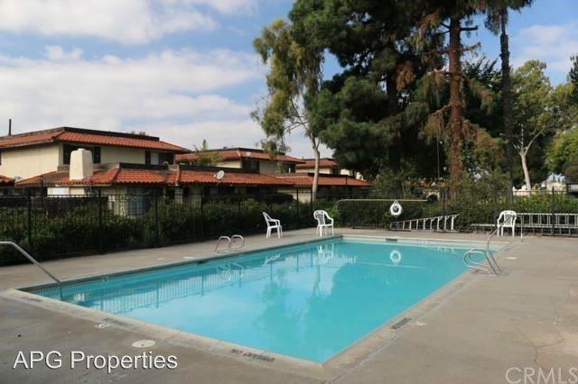 3959 W McFadden Ave #D - Photo 3 of 13