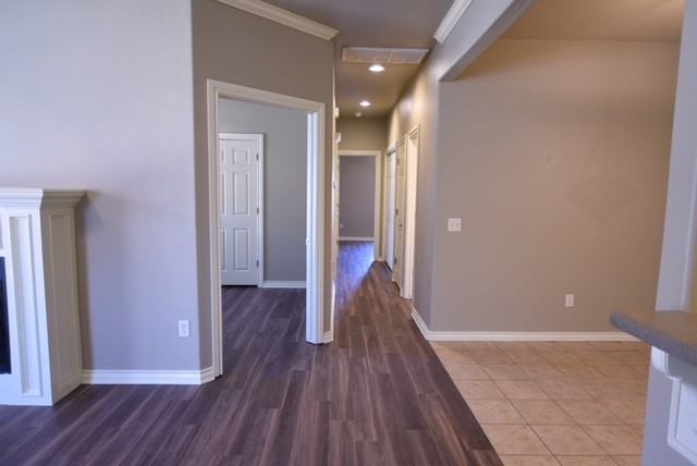 13818 Oxford Dr - Photo 3 of 12