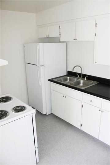 122 N College Ave - Photo 3 of 5