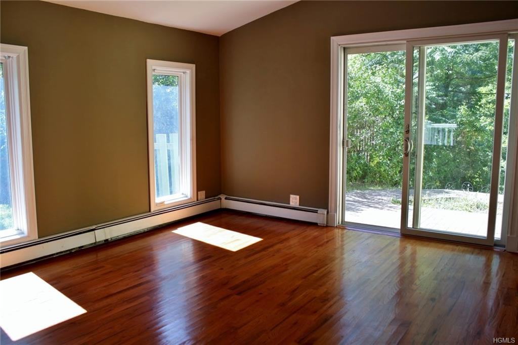 30 Lakeside Dr - Photo 3 of 27