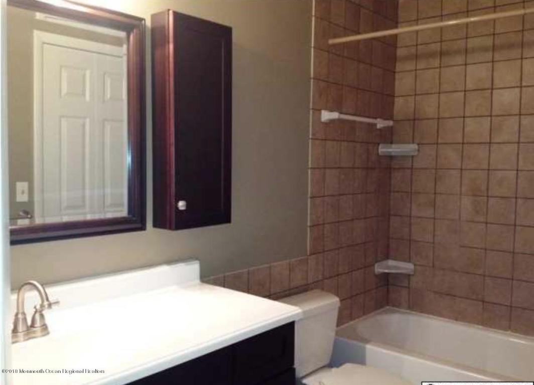 1005 Morning Glory Ct - Photo 3 of 3